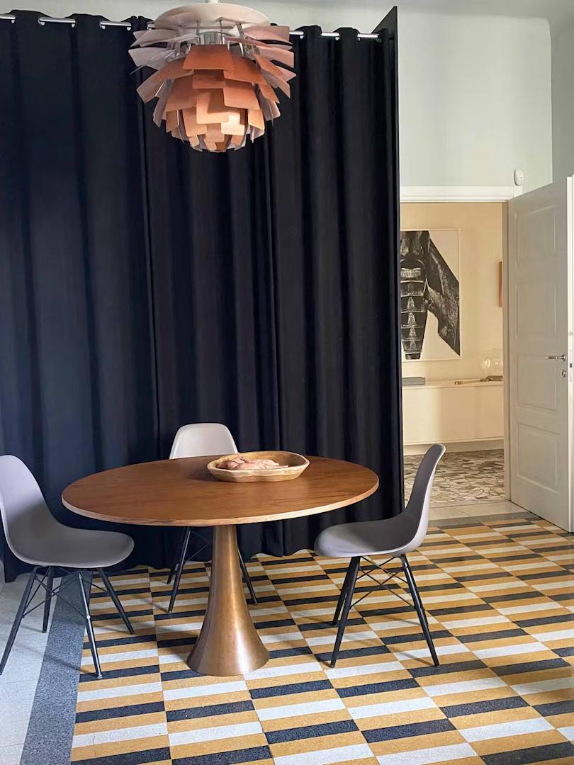 Elegant 280 m² Apartment near Duomo & Fashion District – Milan