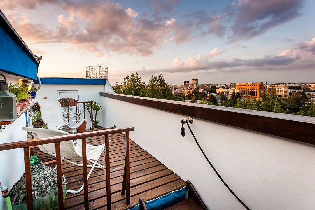 Comfortable Loft with Panoramic Terrace & Home Office Setup