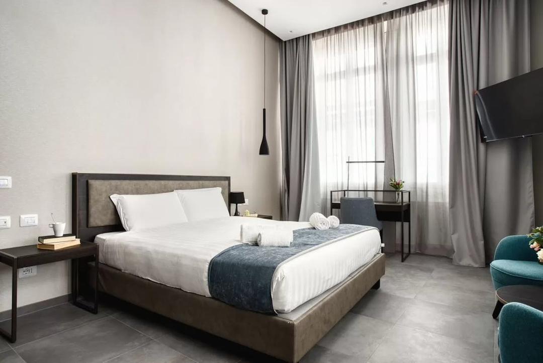 Elegant Milanese Living in the Fashion District